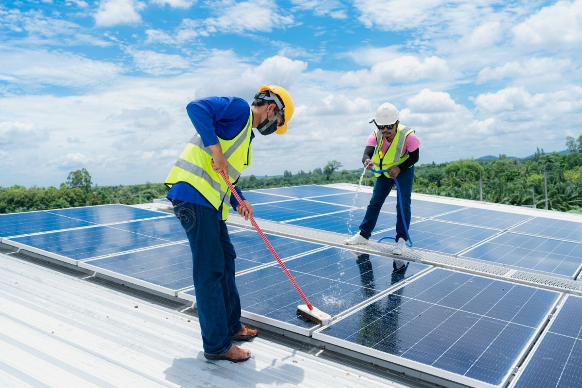 maintans Solar